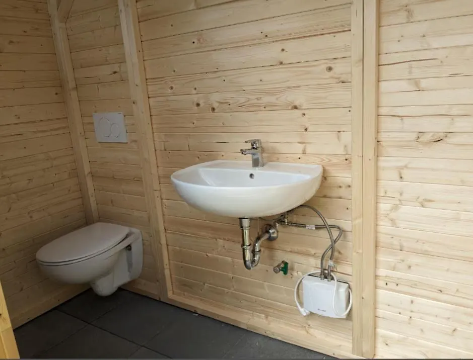 Rent A Tent, Ein Zelt In Der Natur Inkl Wc Zur Gemeinsamen Nutzung Bechhofen  Campsite Bechhofen (Ansbach)